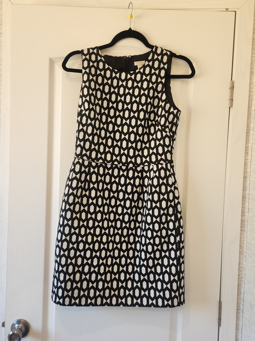J. Crew Black & White Geometric Sleeveless Sheath Dress 2 Euc